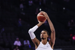 马刺vs文班亚马直播_NBA高清免费观看_马刺vs文班亚马比赛回放视频集锦