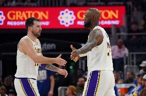 76人vs独行侠直播_NBA高清免费观看_76人vs独行侠比赛回放视频集锦